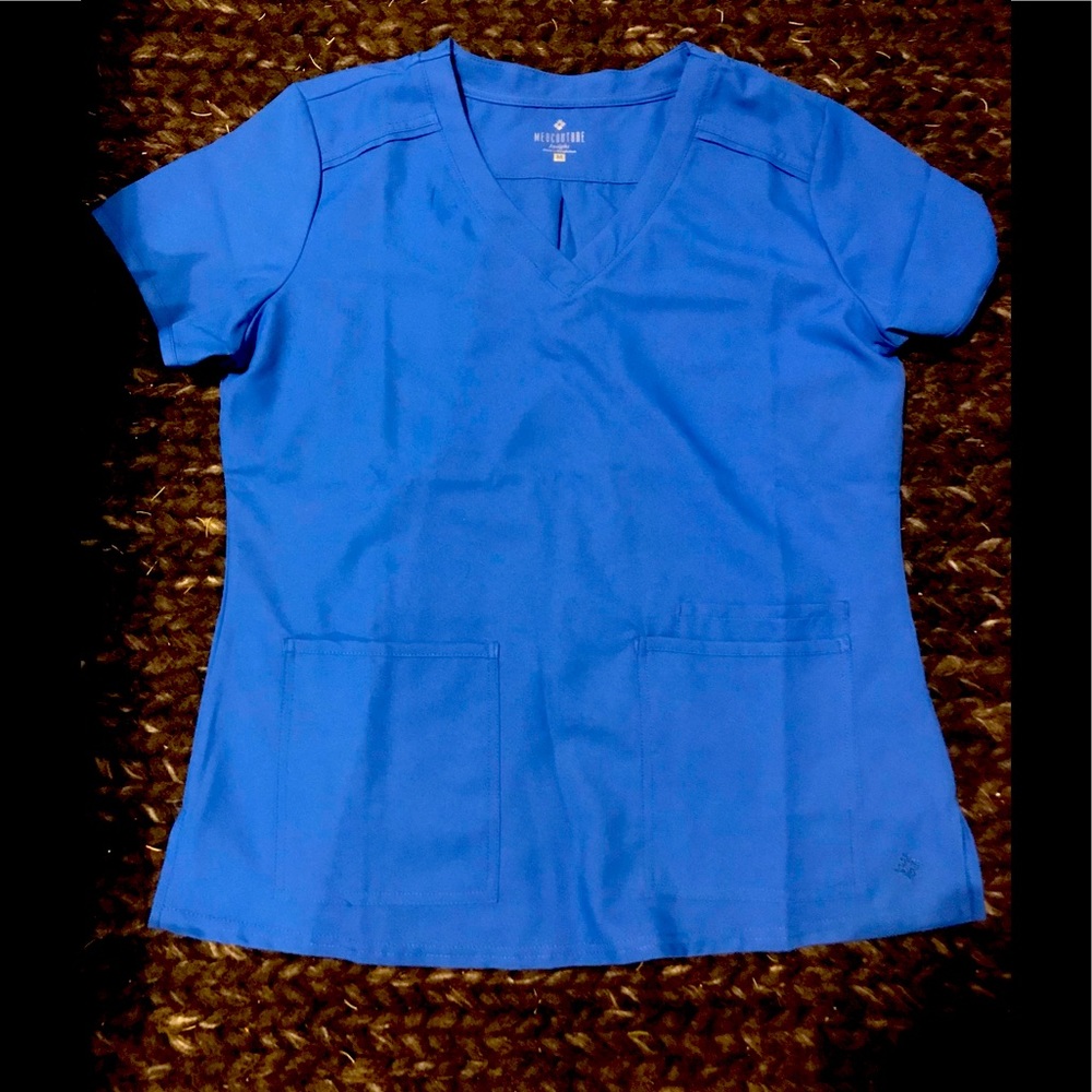 Med Couture Insight 3 pocket v neck top royal blue size M NWT